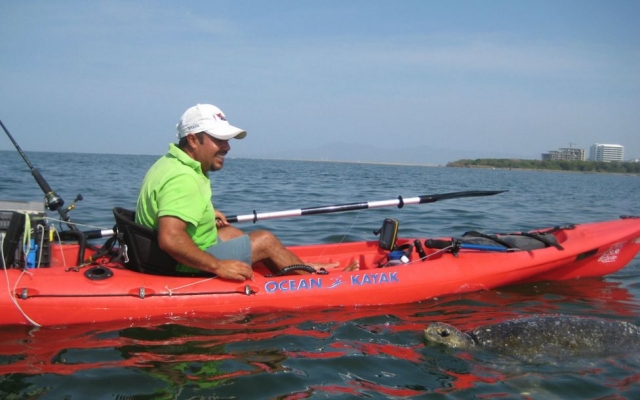 Disfrutando de las vistas en kayak